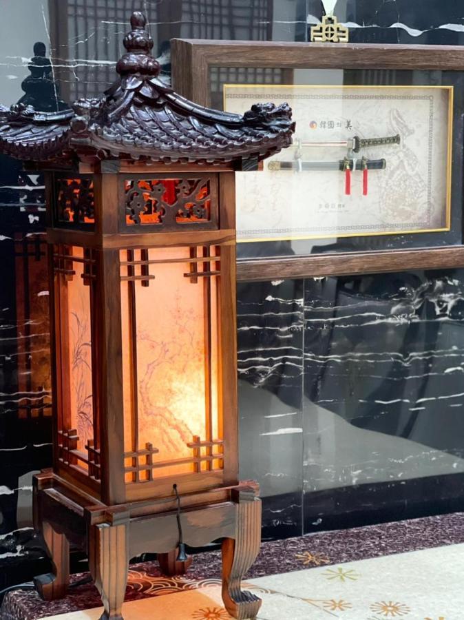 Asian Hotel ドゥクム エクステリア 写真